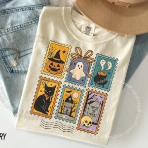 Halloween Cute Ghost Pumpkin Cat Shirt, Cute Ghost Shirt, Retro Ghost Tee, Women's Halloween Shirt, Fall Spooky Cat shirt, Comfort Colors®