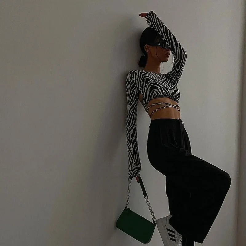 Women sexy backless lace ups pullover tees 2023 summer outfits - Image 3